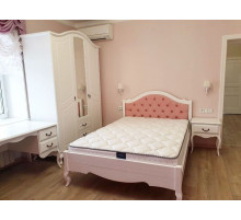 Двуспальная кровать Авиньон MUR-111-01/1 с каретной стяжкой Двуспальная кровать Авиньон MUR-111-01/1 с каретной стяжкой